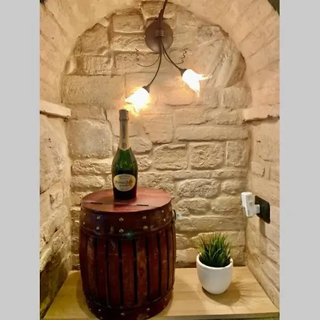 شقة La Grotta - Casa Con Grotta Sotterranea