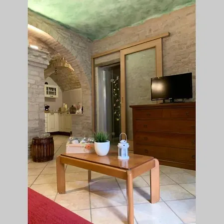 La Grotta - Casa Con Grotta Sotterranea شقة Monterubbiano