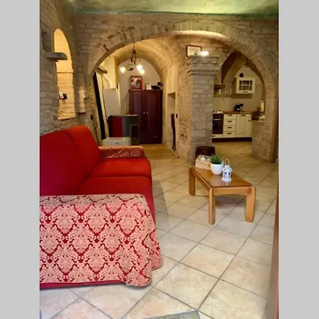 La Grotta - Casa Con Grotta Sotterranea * Monterubbiano